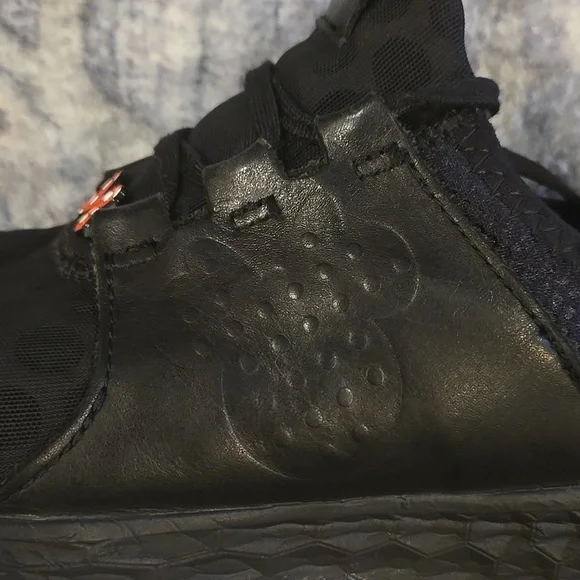 New Balace Minnie Mouse Running Shoe Sz 8.5 - Picture 9 of 9